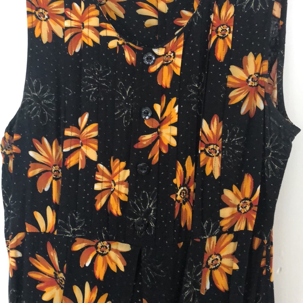 Dress - Picture 3 of 4